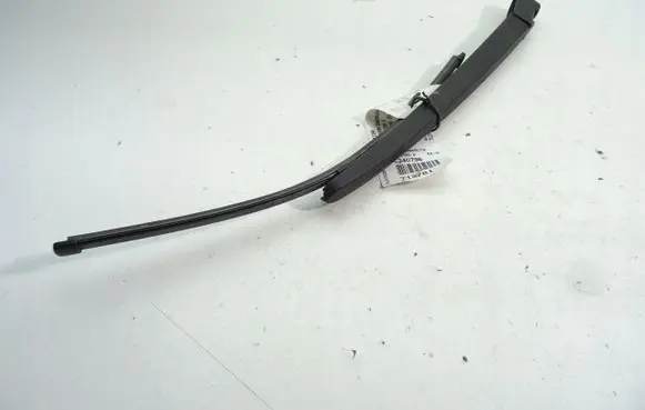 Opel Vectra C Front wiper blade arm 166221