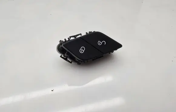 Mercedes-Benz Sprinter W907 W910 Central locking switch button A2139059603