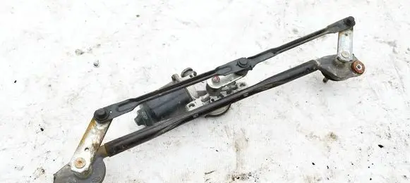 Hyundai Santa Fe Front wiper linkage and motor