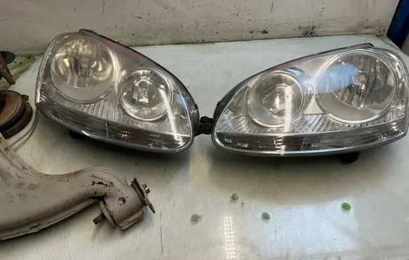 Volkswagen Golf V Headlight/headlamp 1K6941005N