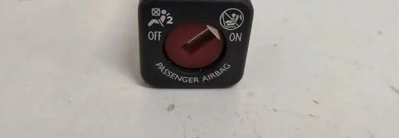 Citroen C3 Passenger airbag on/off switch 9641391277
