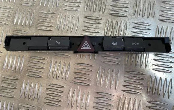 Opel Zafira B Hazard light switch 13100108 03758060 0320