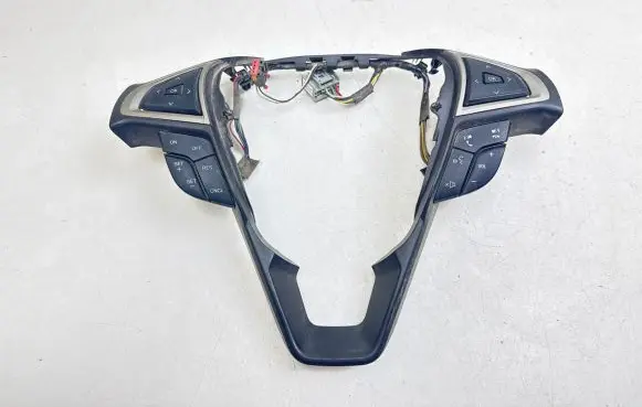 Ford Fusion II Steering wheel buttons/switches DG9T9E740ACW 2488410
