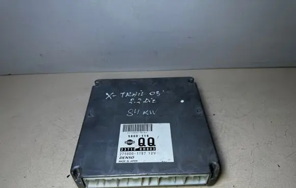 Nissan X-Trail T30 Engine control unit/module 237108H803 2758001187 5800118