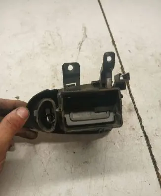 Mercedes-Benz C W203 Dash center air vent grill A2038300154