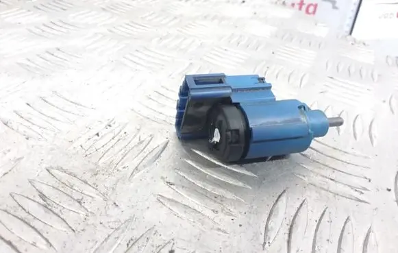 Clutch pedal sensor