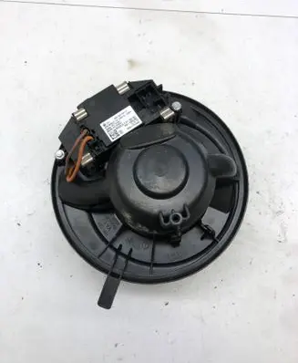 Volkswagen Touran I Heater fan/blower 3C0907521F F011500081