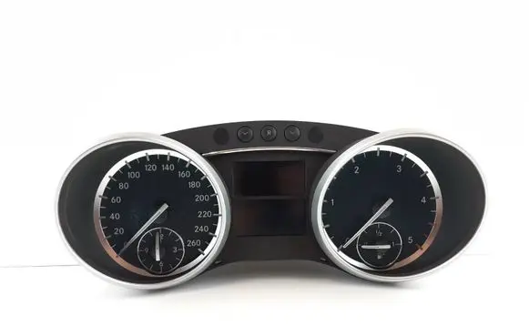 Mercedes-Benz GL X164 Speedometer (instrument cluster) A1649008300
