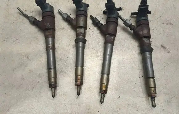 Peugeot Boxer Fuel injectors set 0445110418