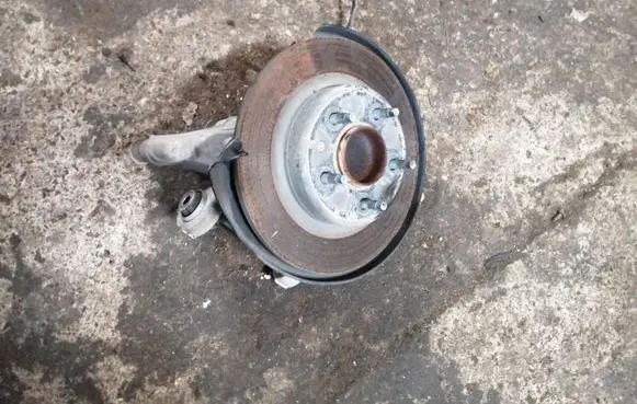Chevrolet Equinox Rear wheel hub 84034300