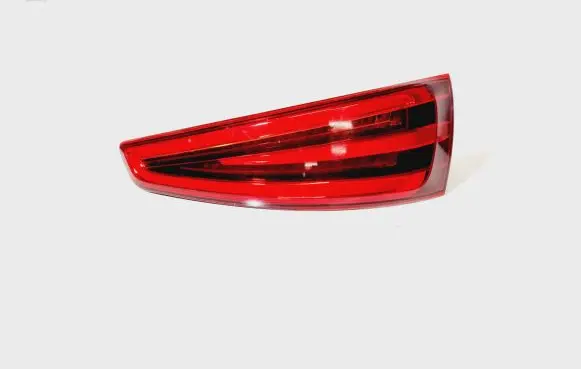Tailgate rear/tail lights