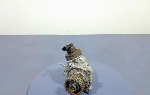 Chevrolet Combo Fuel injection high pressure pump 9817903080
