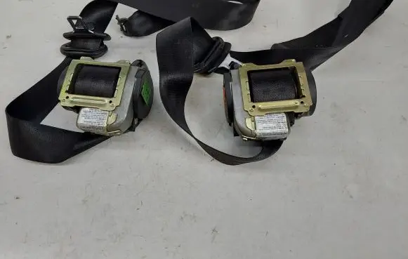 Audi A6 S6 C5 4B Front seatbelt 4b0857705a 4b0857706a