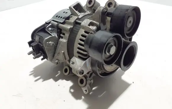 Volvo XC90 Generator/alternator 32300720