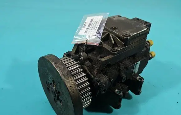 Audi A4 S4 B5 8D Fuel injection high pressure pump 0470506006 IMPRK1489311