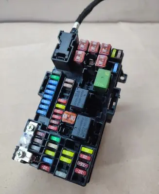 Opel Mokka X Fuse module