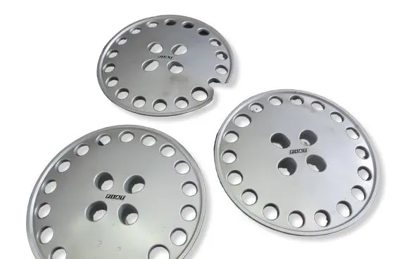 Fiat Ritmo R15 wheel hub/cap/trim 7585117