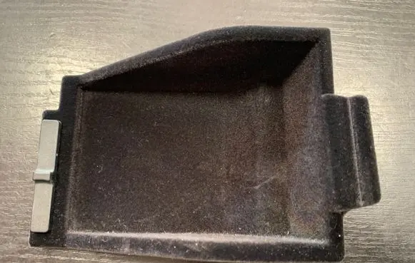 Glove box