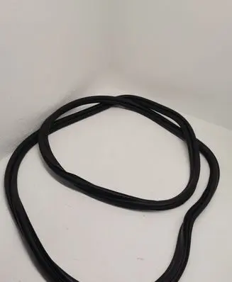 BMW 7 G11 G12 Trunk rubber seal (body) 7357103