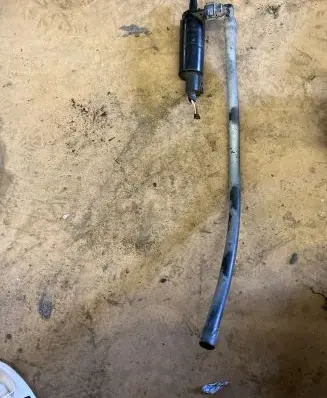 Volkswagen PASSAT B7 Headlight washer pump 6R0955681