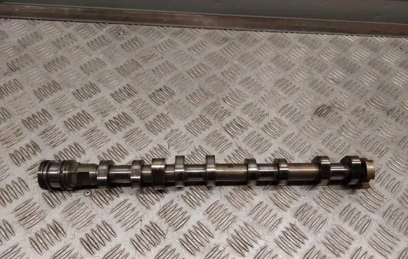 BMW 5 F10 F11 Camshaft 7629526