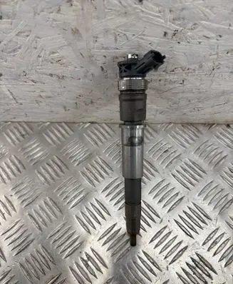 Nissan X-Trail T32 Fuel injector 044587600P 0445110728