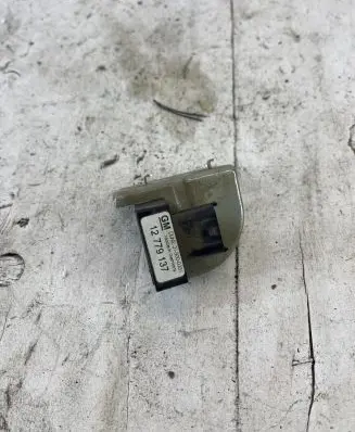 Opel Astra J Sensor 12779137 002455000046