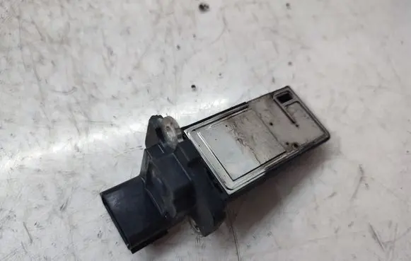 Opel Insignia B Mass air flow meter 23324767
