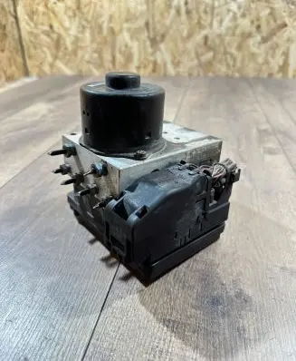 Mercedes-Benz GL X164 ABS Pump A2515450832