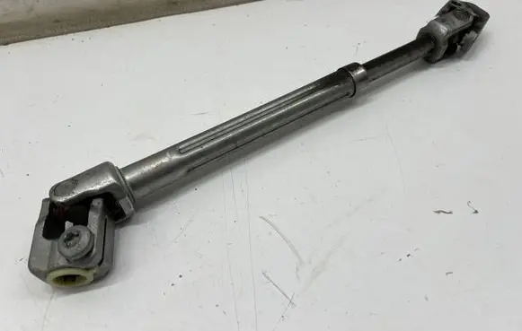Mercedes-Benz GLE W167 Steering column universal joint A1674601701