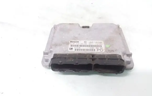 Opel Zafira A Engine control unit/module 24417169 0281010268