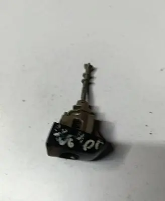 Suzuki SX4 Front door lock (next to the handle) 