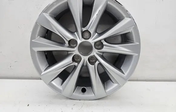 Toyota Auris E210 R16 alloy rim 