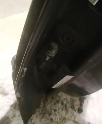 BMW X5 E70 Rear door lower hinge 