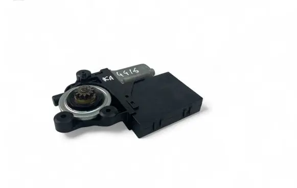 Volvo C30 Front door window regulator motor 979037100