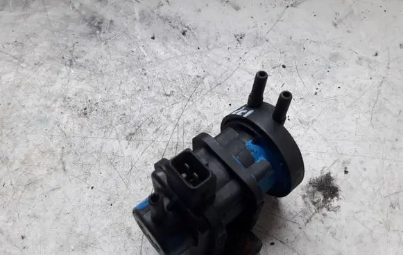 Opel Vectra C Vacuum valve 09128022