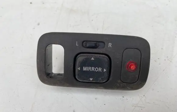 Toyota Corolla E110 Wing mirror switch