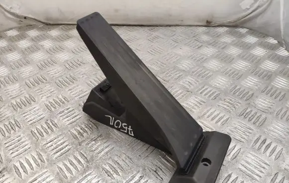 BMW 7 F01 F02 F03 F04 Accelerator throttle pedal 6858574 35426858574