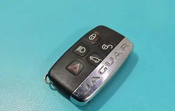 Jaguar F-Pace Engine ECU kit and lock set IMPRK1580666
