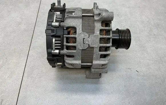 BMW X3M F97 Generator/alternator 0125815004 8571358