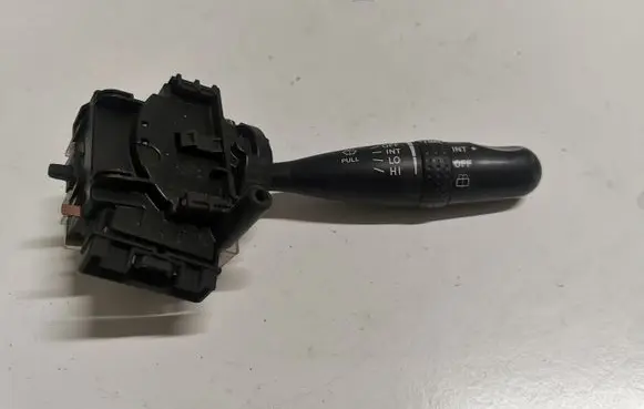 Toyota RAV 4 (XA20) Wiper control stalk 173647