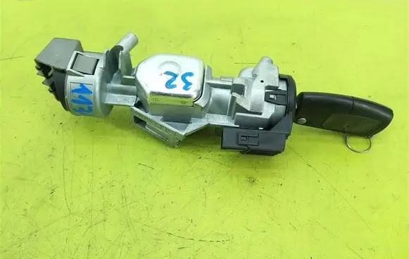 Ford Focus Ignition lock 3M513F880A