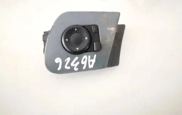 Skoda Octavia Mk1 (1U) Wing mirror switch 1u1959565c
