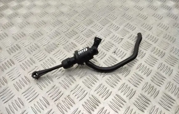 Clutch slave cylinder