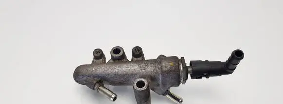 Opel Vectra C Fuel pressure regulator 55188200