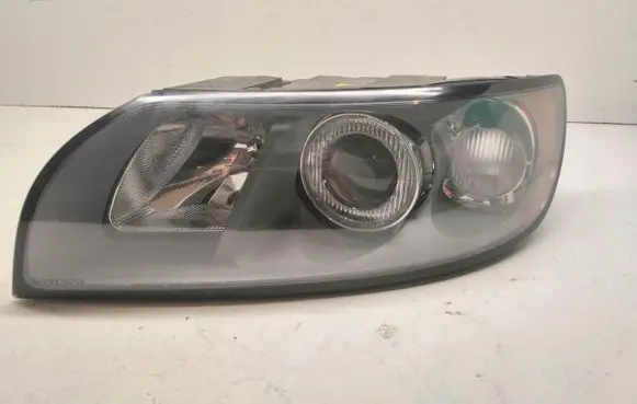 Volvo V50 Headlight/headlamp 30698885