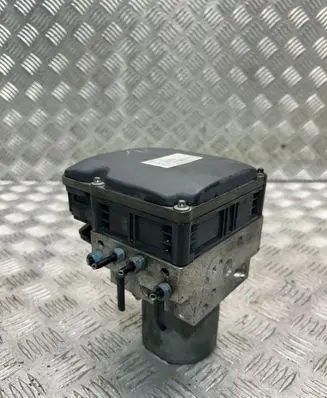 BMW 5 F10 F11 ABS Pump 6852808