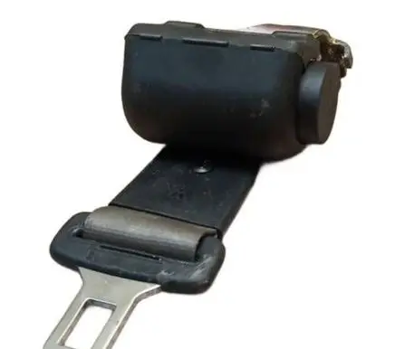 Middle seatbelt (rear)