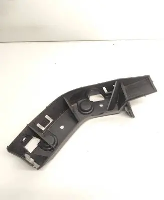 Front bumper mounting bracket