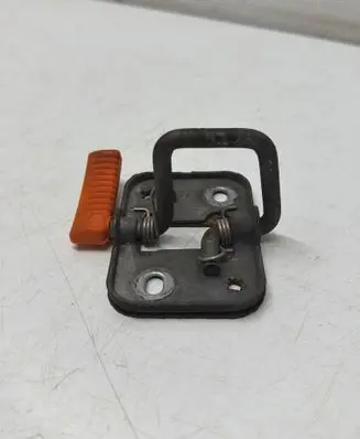 Volkswagen Touran II Engine bonnet/hood lock/latch loop/hook 1K8823186F